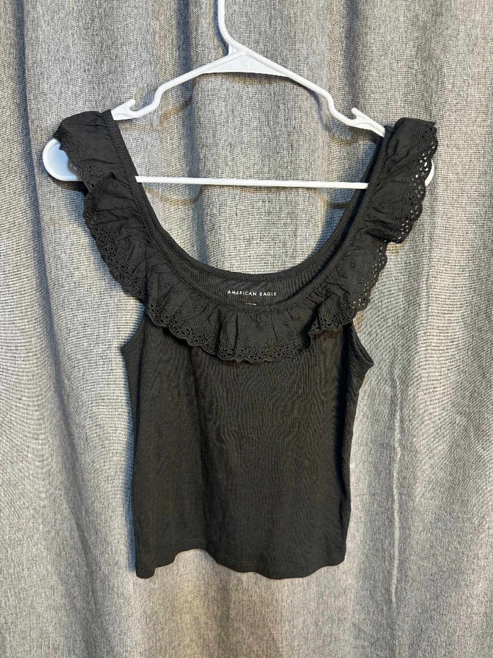 American Eagle Black/Ash Ribbed Eyelet Ruffle Tank Top Small